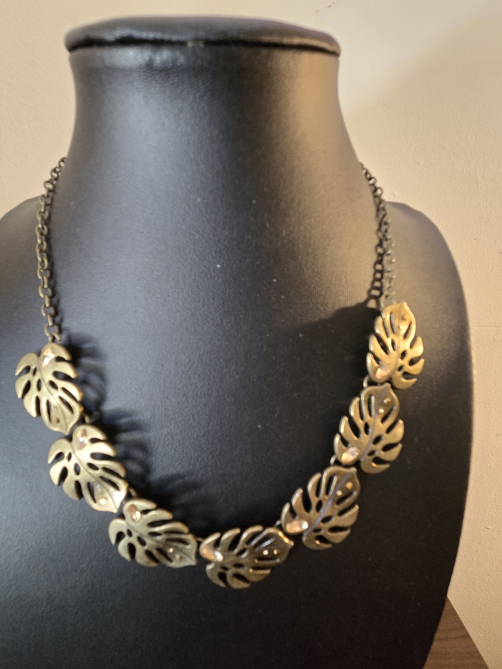 Gold Leaf Statement Necklace - Women Jewelry